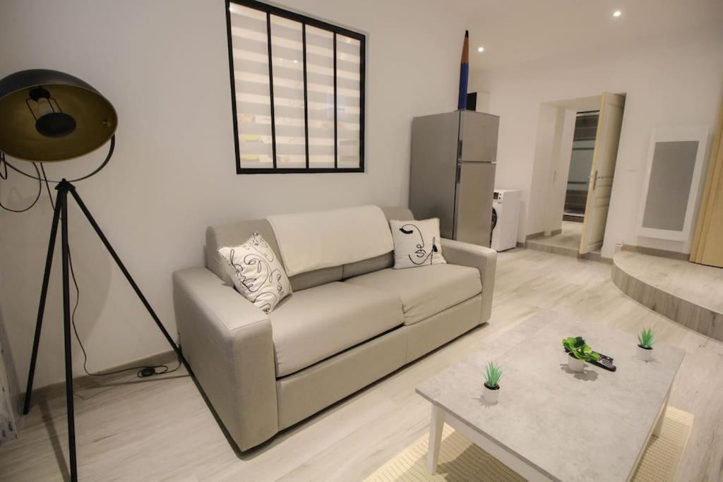 La Bd : Joli T2 Renove /Wi-Fi/Centre-Ville Ангулем Экстерьер фото